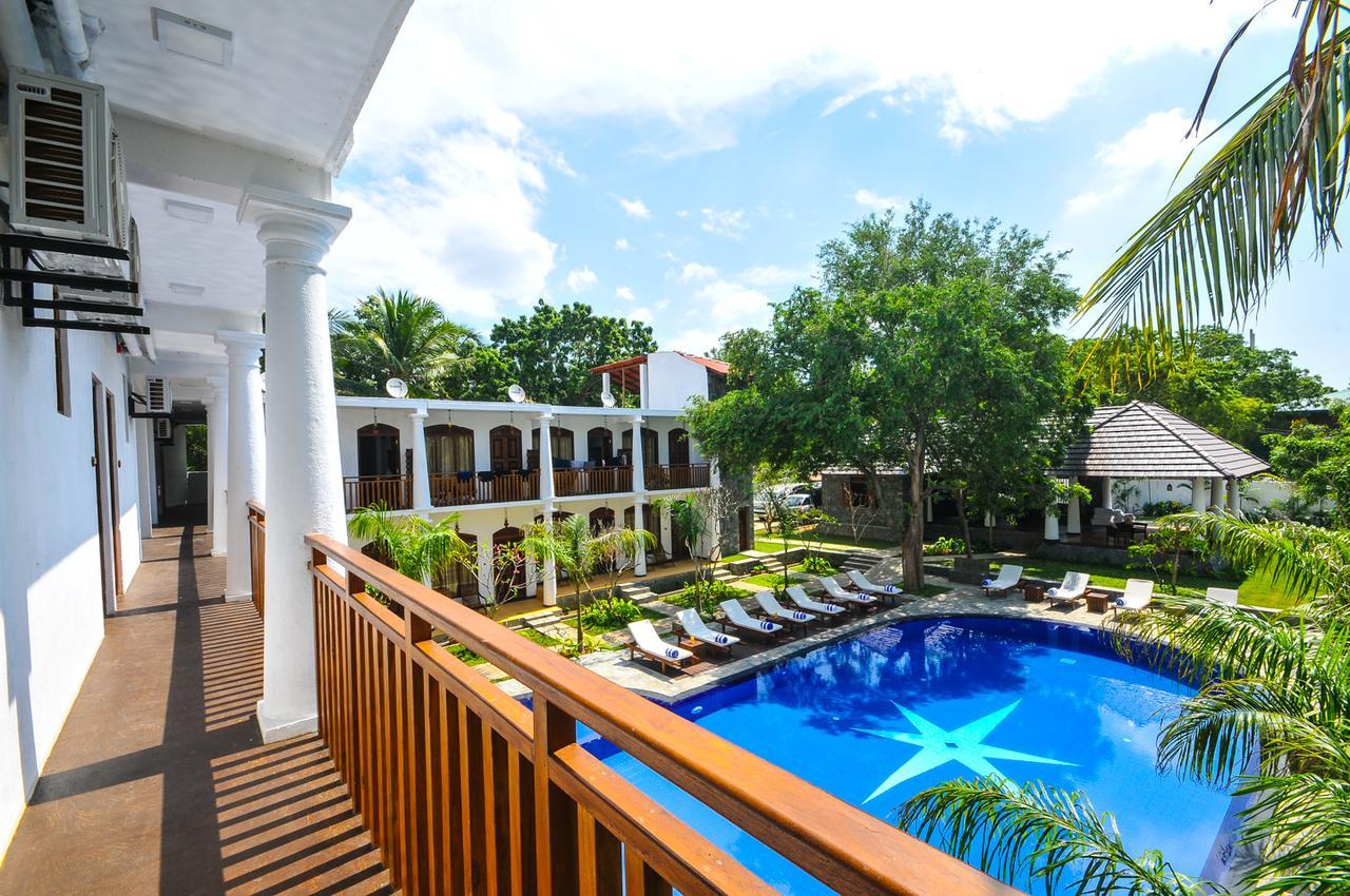 Yala Oga Reach Hotel Тиссамахарама Экстерьер фото